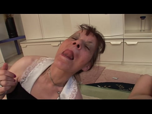 ❤️ Due nonne e un nonno fanno una cosa a tre Video di sesso di qualitàal it.gayasianporn.ru ☑